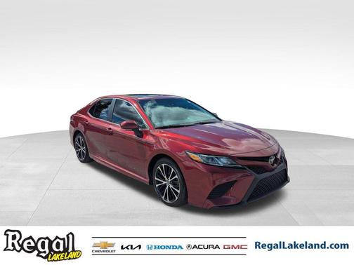 2018 Toyota Camry SE