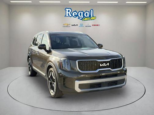 Dark Moss 2023 Kia Telluride EX