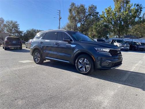 Photo 2 of 35 of 2022 Kia Sorento Hybrid S