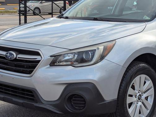 2018 Subaru Outback 2.5i