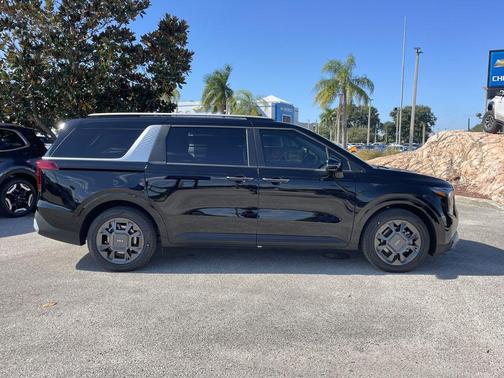 2026 Kia Carnival Hybrid EX