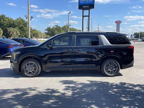 2026 Kia Carnival Hybrid EX