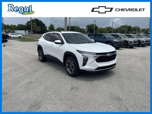 2025 Chevrolet Trax LT