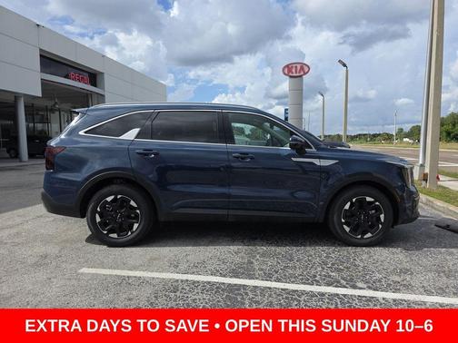2025 Kia Sorento S