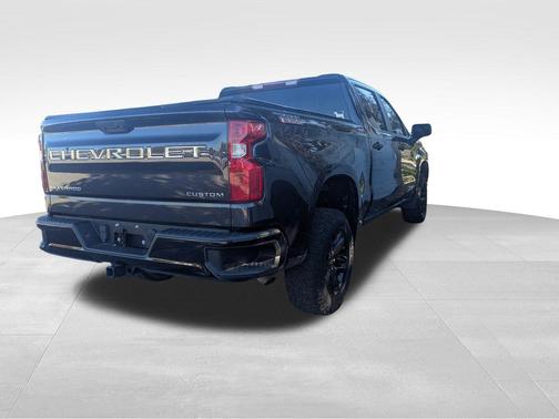 2022 Chevrolet Silverado 1500 Custom Trail Boss