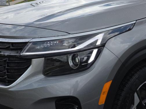 2025 Kia Seltos EX