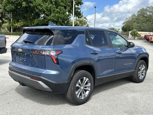 Lakeshore Blue Metallic 2026 Chevrolet Equinox LT