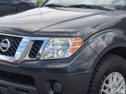2015 Nissan Frontier SV