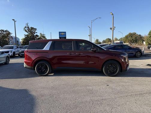 2026 Kia Carnival LXS