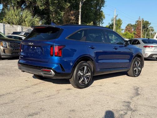 Sapphire Blue 2023 Kia Sorento S