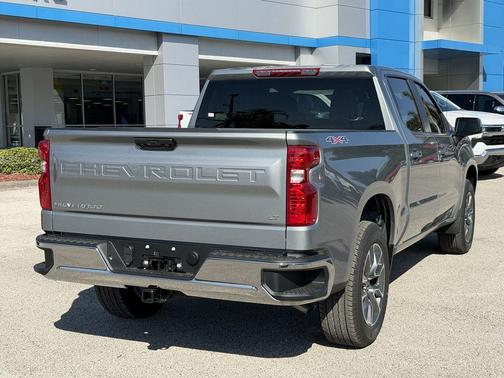 Sterling Gray Metallic 2026 Chevrolet Silverado 1500 LT