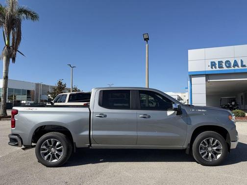 Sterling Gray Metallic 2026 Chevrolet Silverado 1500 LT
