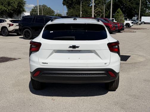 Summit White 2026 Chevrolet Trax LT