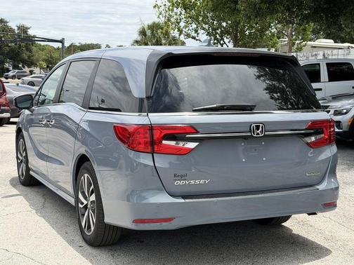 Blue 2023 Honda Odyssey Touring