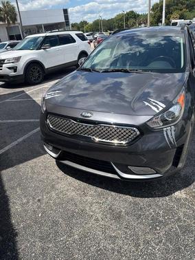 Platinum Graphite 2018 Kia Niro EX