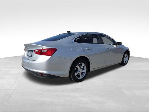 2017 Chevrolet Malibu 1LS