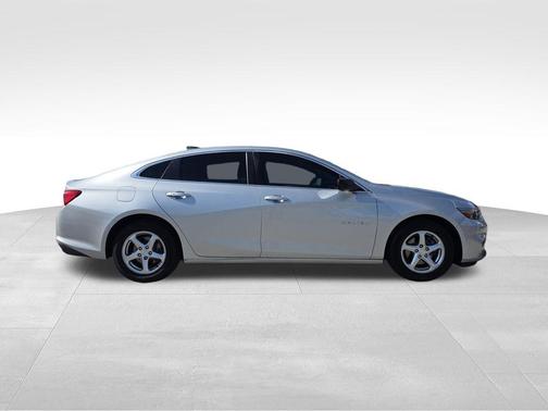 2017 Chevrolet Malibu 1LS