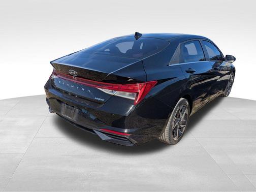2021 Hyundai ELANTRA Limited
