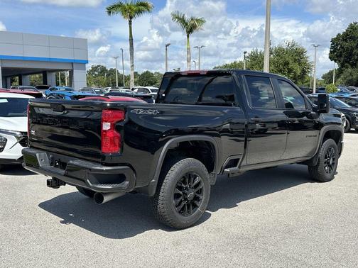 Black 2026 Chevrolet Silverado 2500 Custom