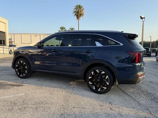 Midnight Black 2026 Kia Sorento SX