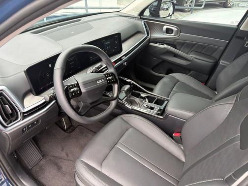 Midnight Black 2026 Kia Sorento SX