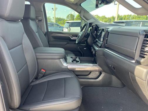 2025 Chevrolet Silverado 2500 LTZ