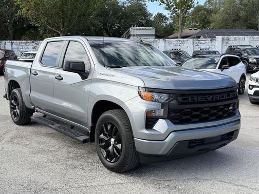 Sterling Gray Metallic 2024 Chevrolet Silverado 1500 Custom