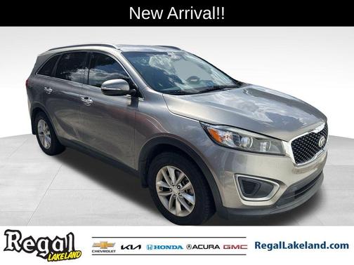2016 Kia Sorento LX