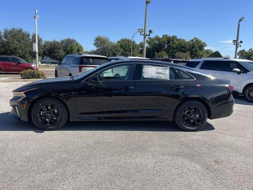 2026 Kia K5 LXS