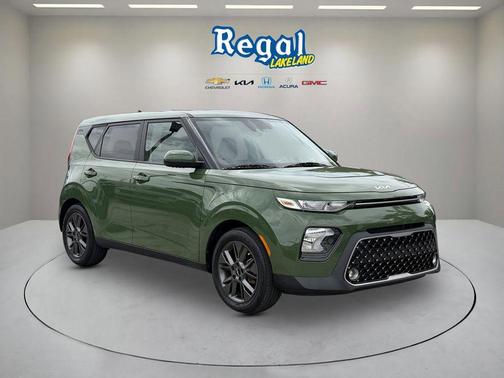 Undercover Green 2022 Kia Soul EX