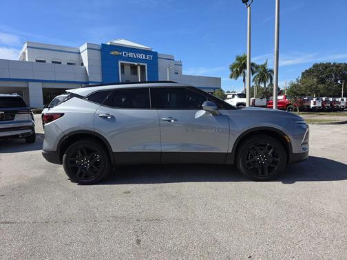 2025 Chevrolet Blazer LT