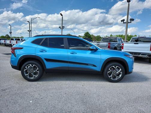 Marina Blue 2026 Chevrolet Trax LT