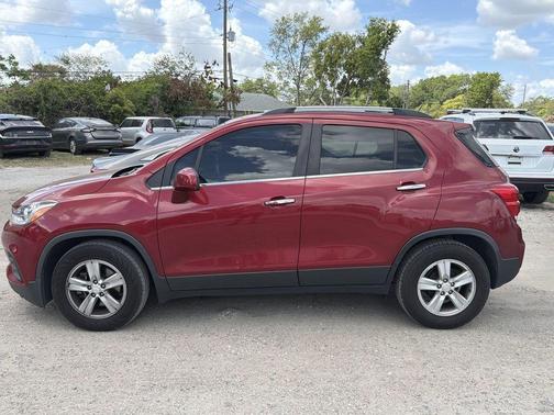 Cajun Red Tintcoat 2019 Chevrolet Trax LT