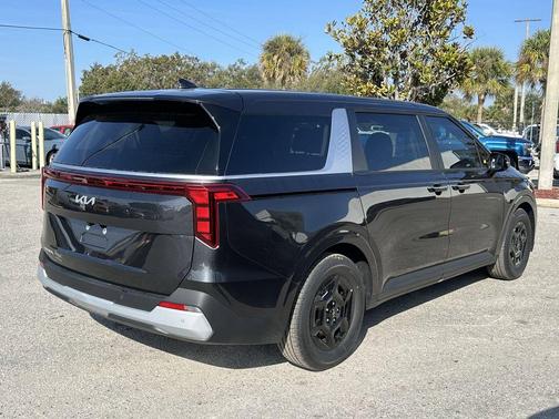 2026 Kia Carnival LXS