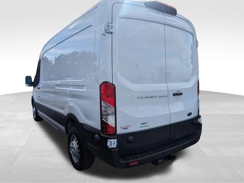2025 Ford Transit-350 148 WB Medium Roof Cargo