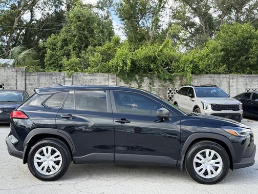 Jet Black 2025 Toyota Corolla Cross L