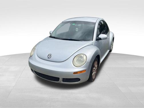 2008 Volkswagen New Beetle S