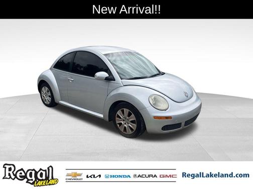 2008 Volkswagen New Beetle S