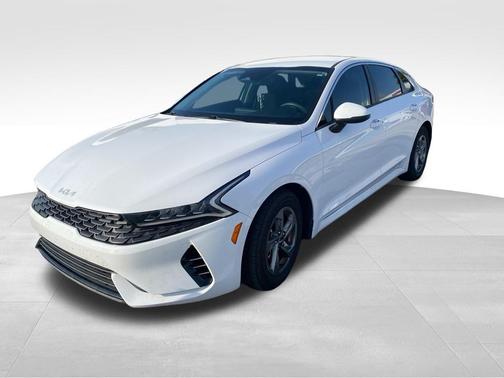 2022 Kia K5 LXS