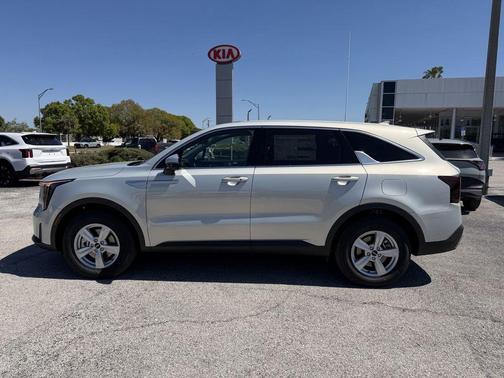 2026 Kia Sorento LX