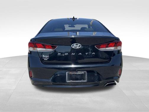 2018 Hyundai SONATA SE