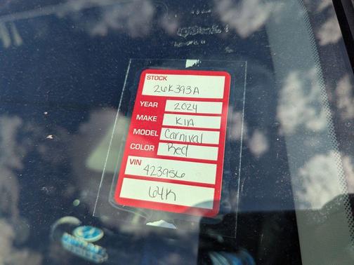 2024 Kia Carnival SX