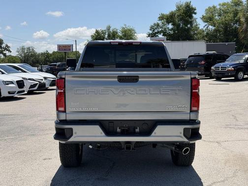 Sterling Gray Metallic 2025 Chevrolet Silverado 2500 High Country