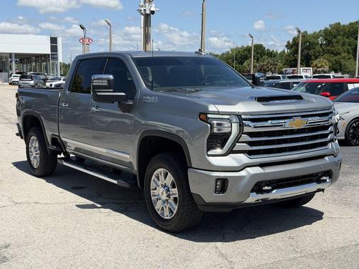 Sterling Gray Metallic 2025 Chevrolet Silverado 2500 High Country