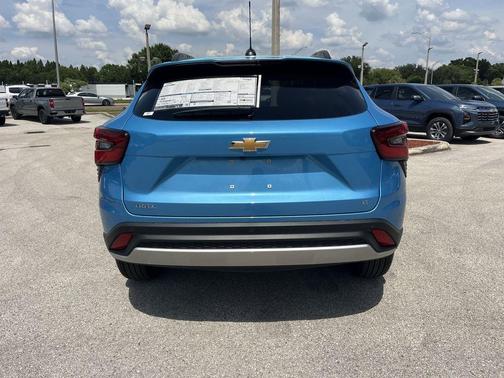 2025 Chevrolet Trax LT