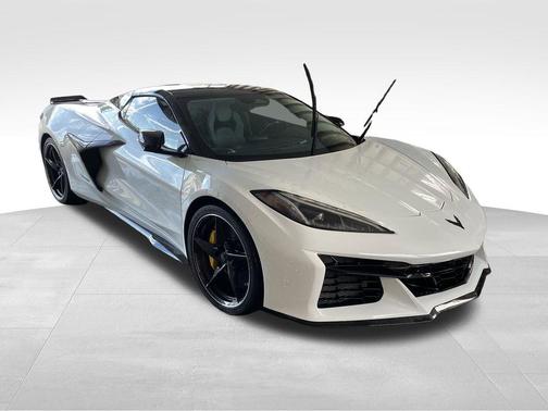 2025 Chevrolet Corvette E-Ray