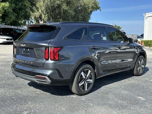 Gravity Gray 2022 Kia Sorento S