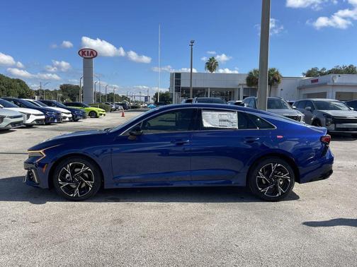 2025 Kia K5 GT-Line
