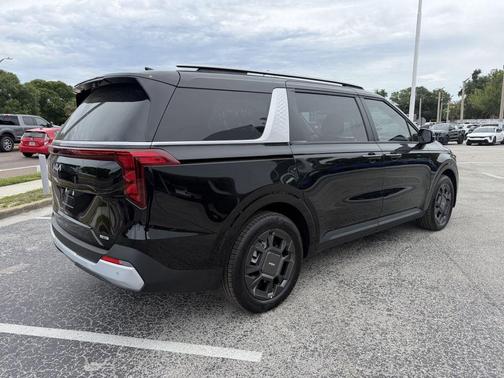 Aurora Black Pearl 2026 Kia Carnival Hybrid EX