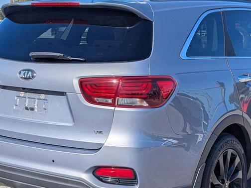 2020 Kia Sorento S